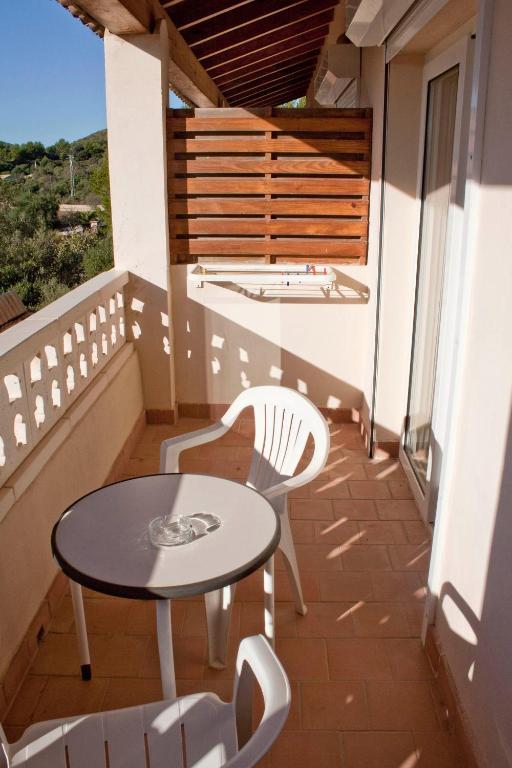 Fonda Las Palmeras Font de sa Cala Luaran gambar